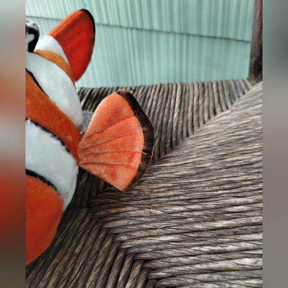 โDisney Parks Finding Nemo 9" Plush Stuffed Animal Orange Clown Fish - Picture 5 of 13